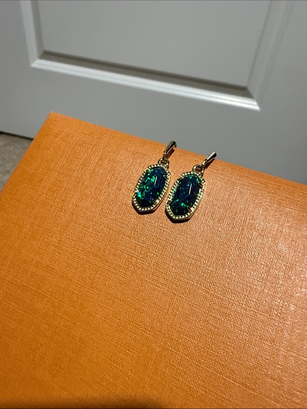 Kendra Scott Blue-Green Crystal Drop Earrings - Picture 4 of 4